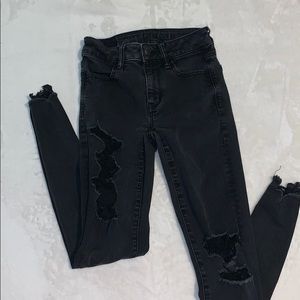 American Eagle Black Skinny Jeans!!